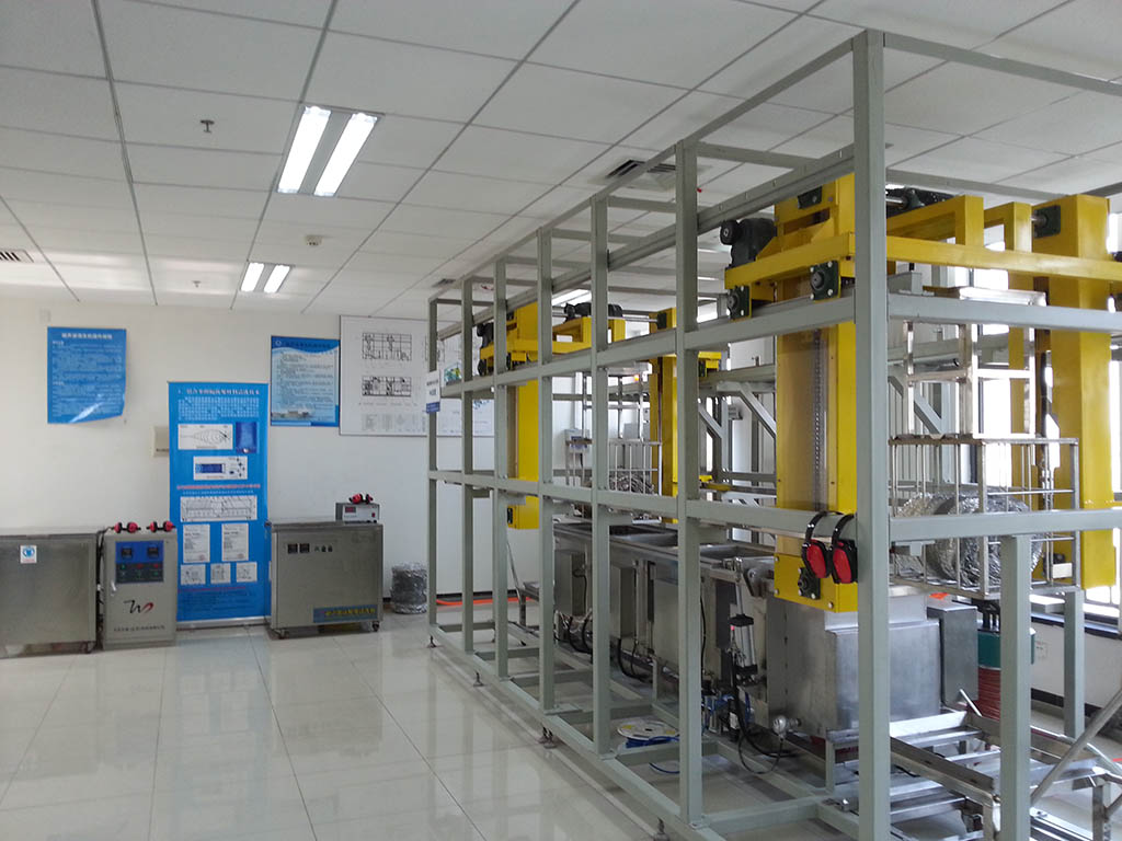 龍門式全自動(dòng)超聲清洗烘干機(jī)